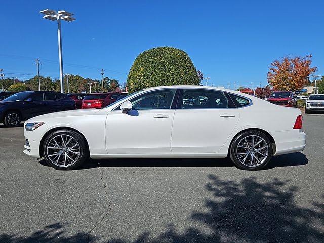 2018 Volvo S90 Momentum