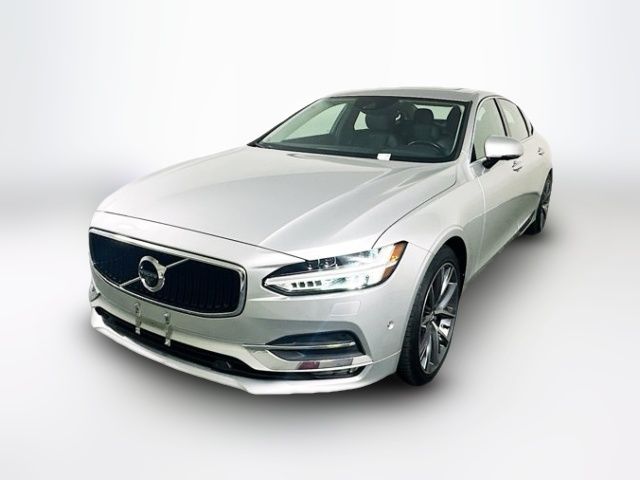 2018 Volvo S90 Momentum