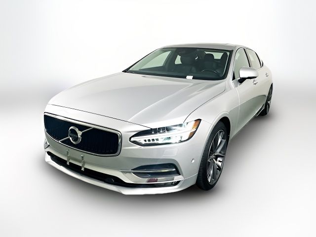 2018 Volvo S90 Momentum