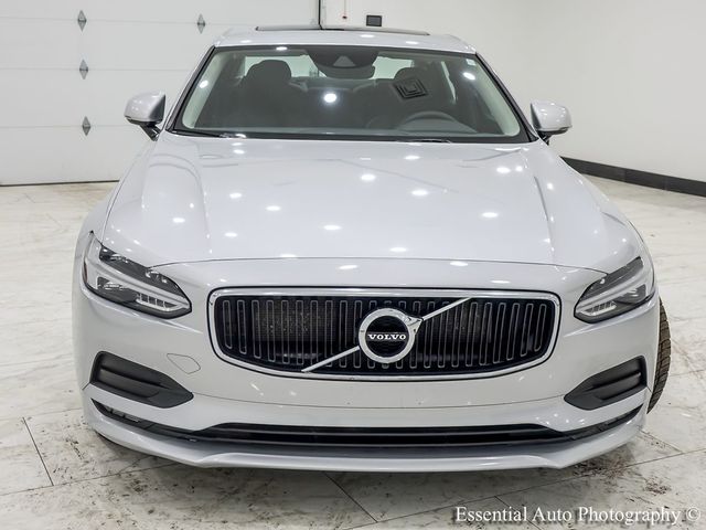 2018 Volvo S90 Momentum