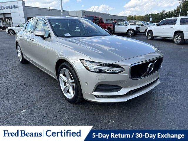 2018 Volvo S90 Momentum