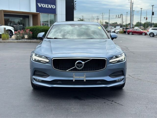 2018 Volvo S90 Momentum