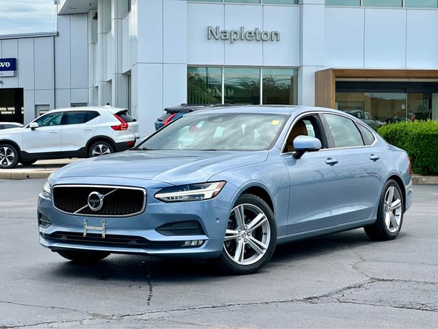 2018 Volvo S90 Momentum