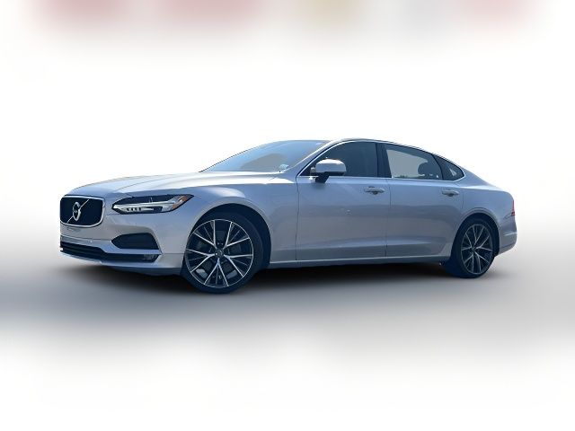 2018 Volvo S90 Momentum