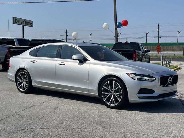2018 Volvo S90 Momentum