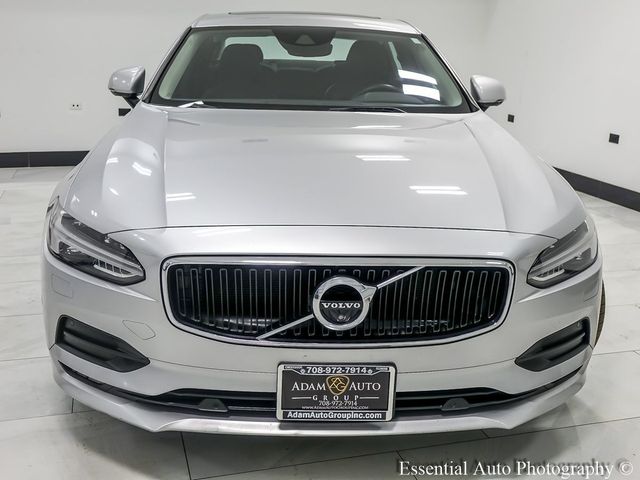 2018 Volvo S90 Momentum