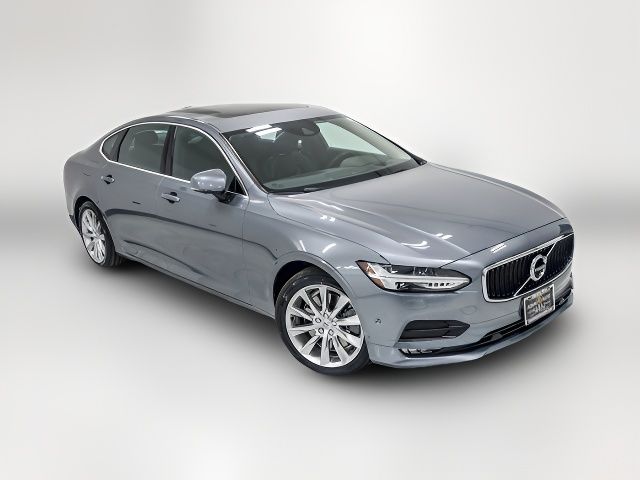 2018 Volvo S90 Momentum
