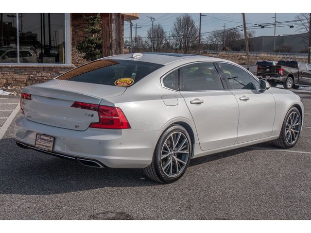 2018 Volvo S90 Momentum