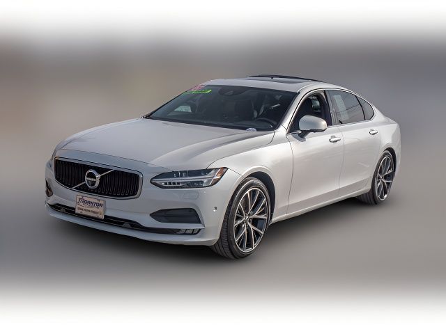 2018 Volvo S90 Momentum