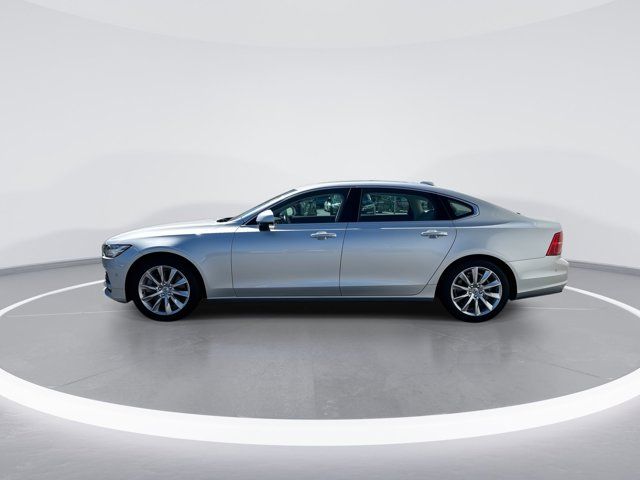 2018 Volvo S90 Momentum