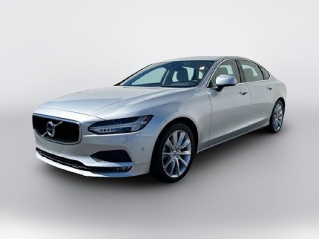 2018 Volvo S90 Momentum