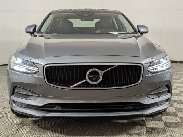 2018 Volvo S90 Momentum