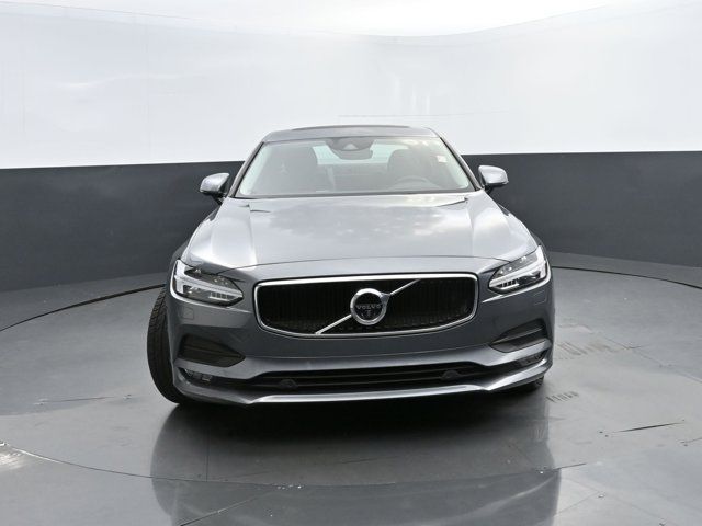 2018 Volvo S90 Momentum