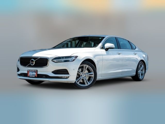 2018 Volvo S90 Momentum