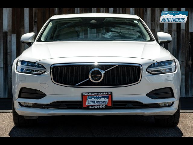 2018 Volvo S90 Momentum