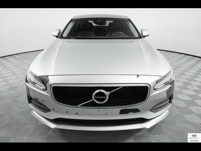 2018 Volvo S90 Momentum