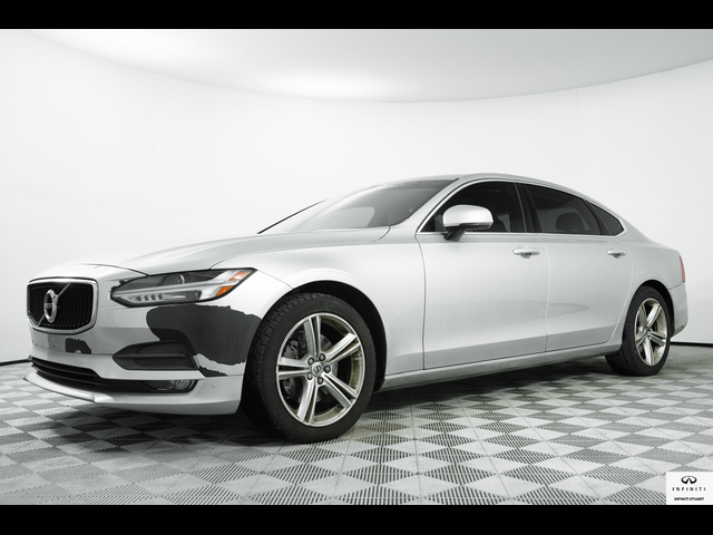 2018 Volvo S90 Momentum