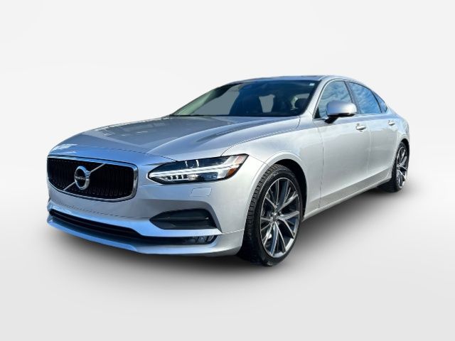 2018 Volvo S90 Momentum