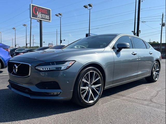 2018 Volvo S90 Momentum