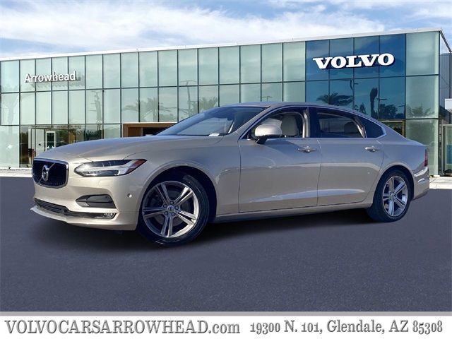 2018 Volvo S90 Momentum