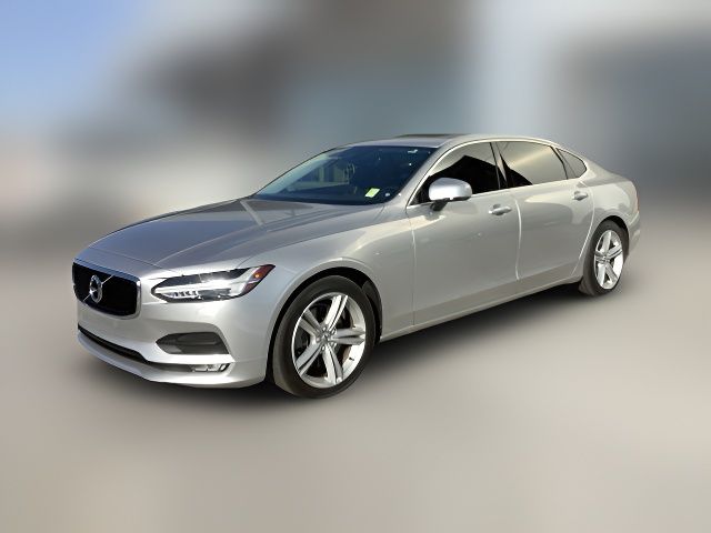 2018 Volvo S90 Momentum