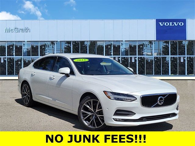 2018 Volvo S90 Momentum