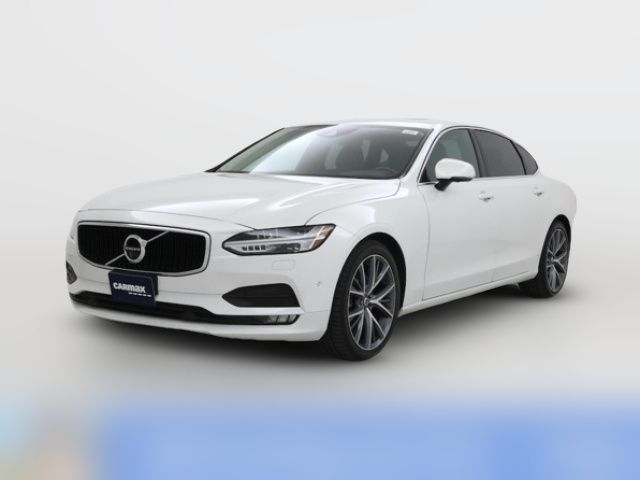 2018 Volvo S90 Momentum