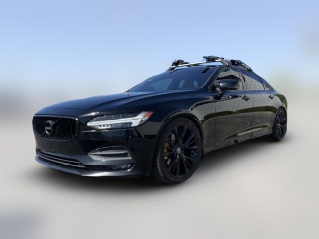 2018 Volvo S90 Momentum