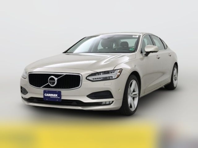 2018 Volvo S90 Momentum