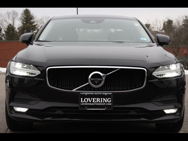 2018 Volvo S90 Momentum