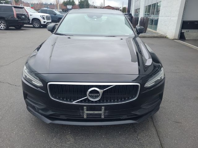 2018 Volvo S90 Momentum