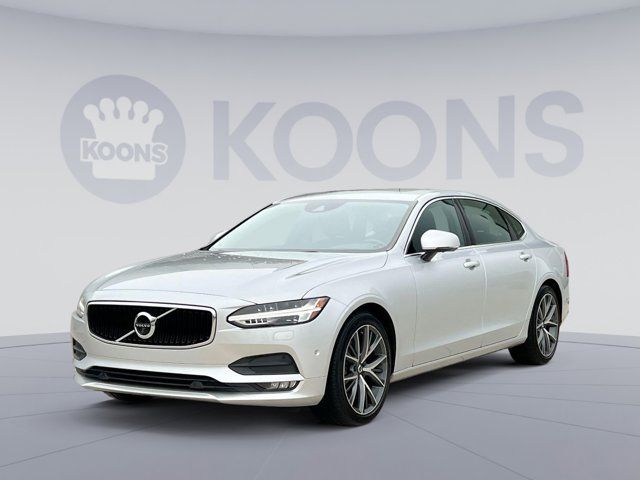 2018 Volvo S90 Momentum