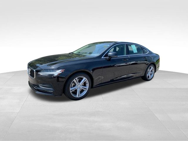 2018 Volvo S90 Momentum