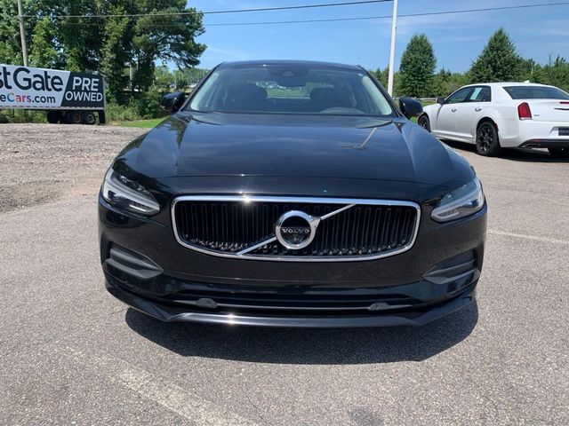 2018 Volvo S90 Momentum