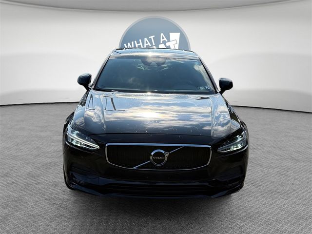 2018 Volvo S90 Momentum