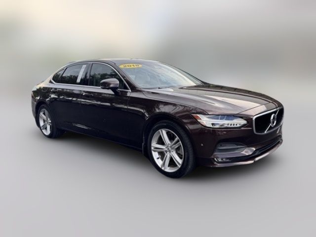 2018 Volvo S90 Momentum