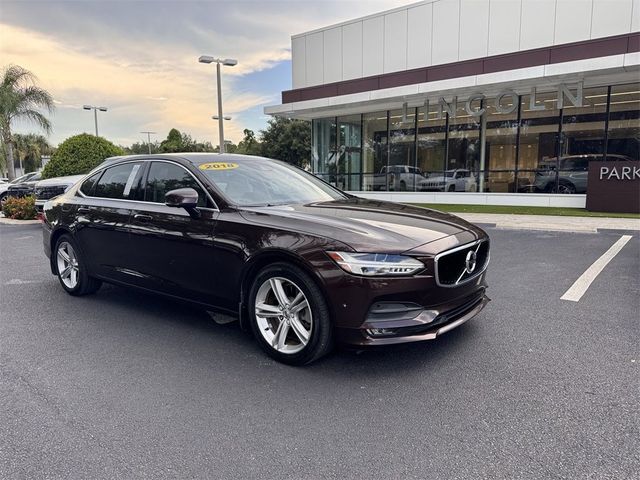 2018 Volvo S90 Momentum