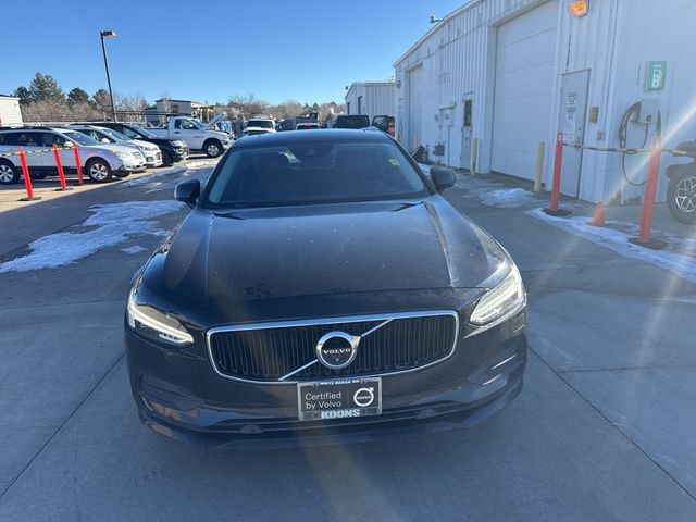 2018 Volvo S90 Momentum
