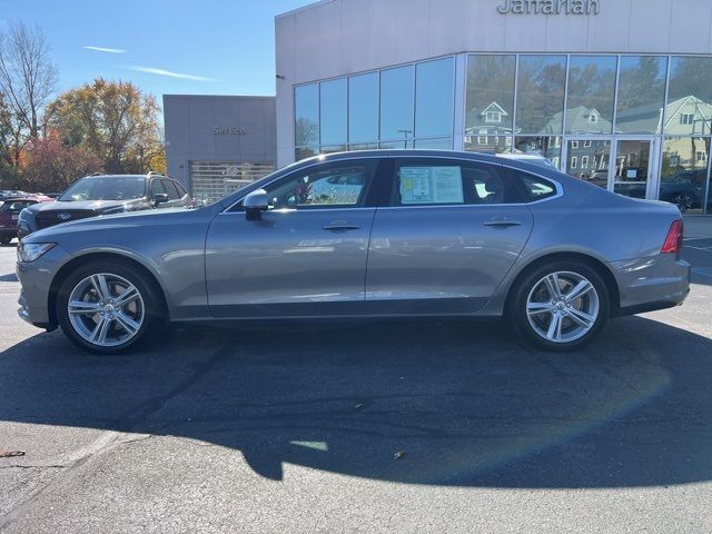 2018 Volvo S90 Momentum