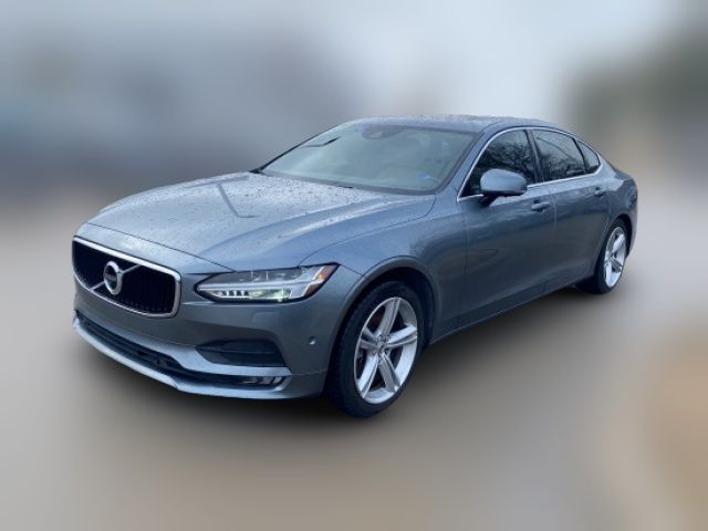 2018 Volvo S90 Momentum