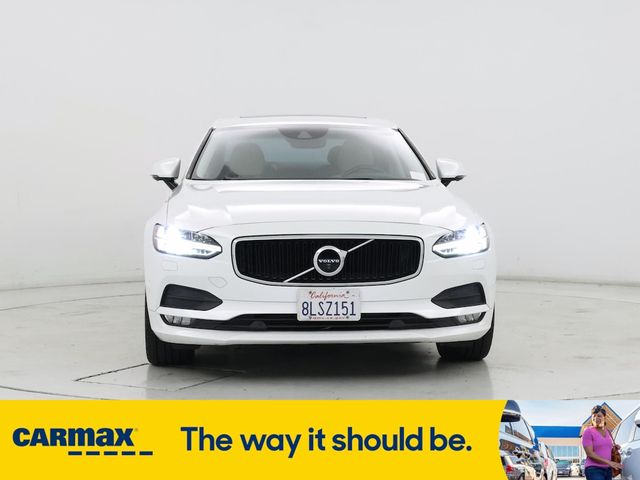 2018 Volvo S90 Momentum