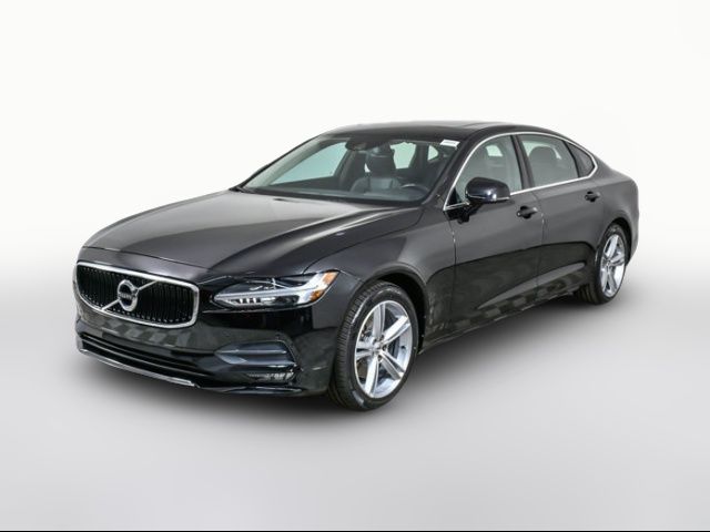 2018 Volvo S90 Momentum