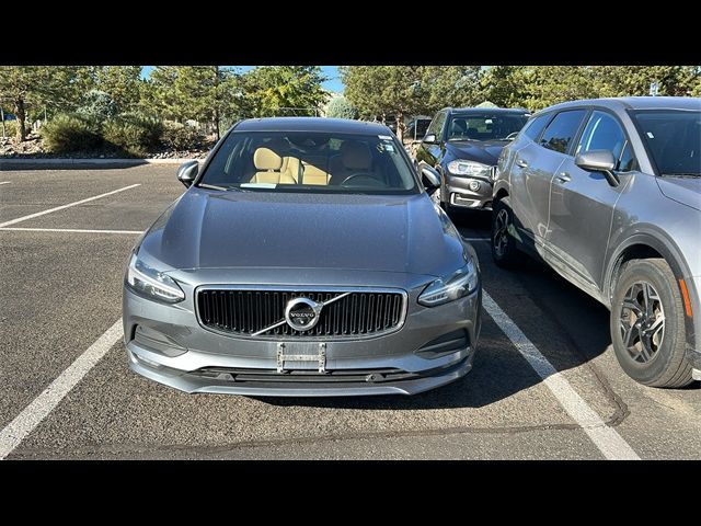 2018 Volvo S90 Momentum