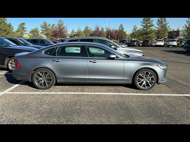 2018 Volvo S90 Momentum