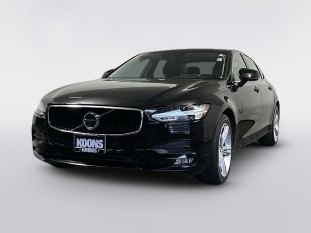 2018 Volvo S90 Momentum