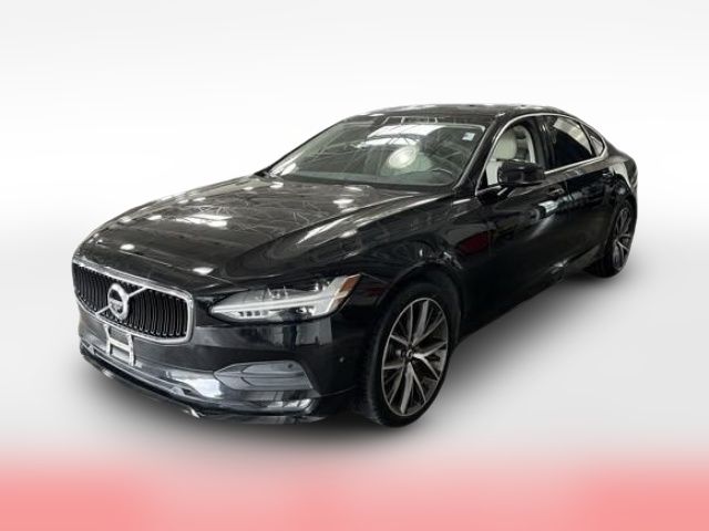 2018 Volvo S90 Momentum