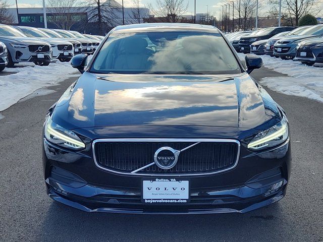 2018 Volvo S90 Momentum