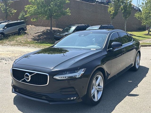 2018 Volvo S90 Momentum