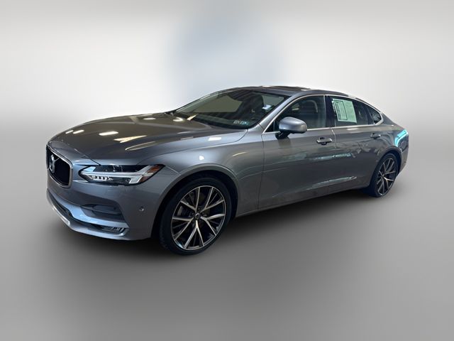 2018 Volvo S90 Momentum