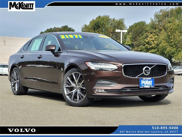 2018 Volvo S90 Momentum